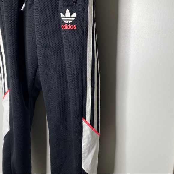 Adidas Suit - Picture 8 of 9